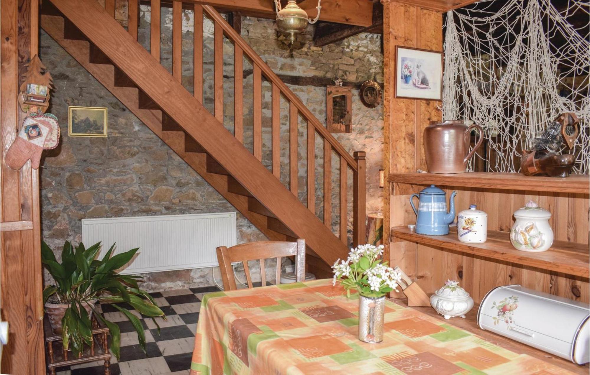 Lovely Home In Le Faouet With Kitchen מראה חיצוני תמונה
